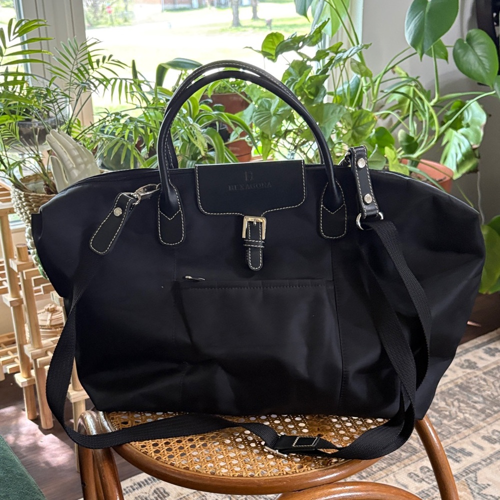 NWOT Hexagona Paris travel bag.